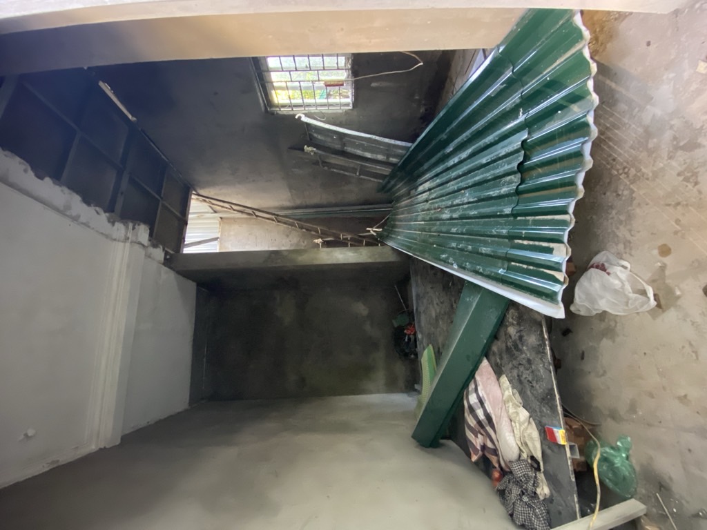 Bán nhà Nguyễn Khoái - diện tích 20m2 3 tầng - lô góc, view sông - giá 1,9 tỷ