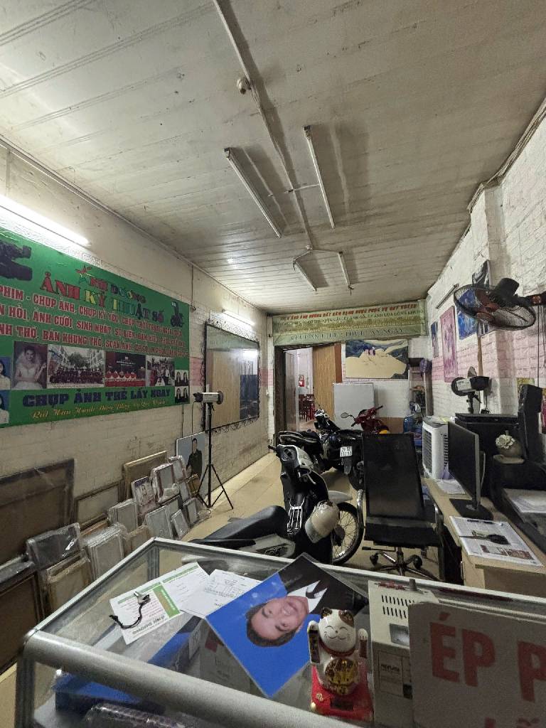 Bán nhà Lĩnh Nam - diện tích 64m2 2 tầng - mặt phố kinh doanh - giá 20,5 tỷ