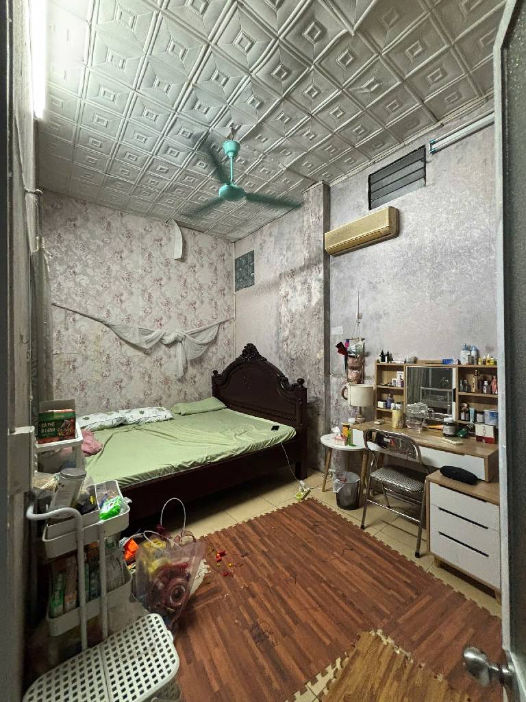 Bán nhà Lĩnh Nam - diện tích 64m2 2 tầng - mặt phố kinh doanh - giá 20,5 tỷ