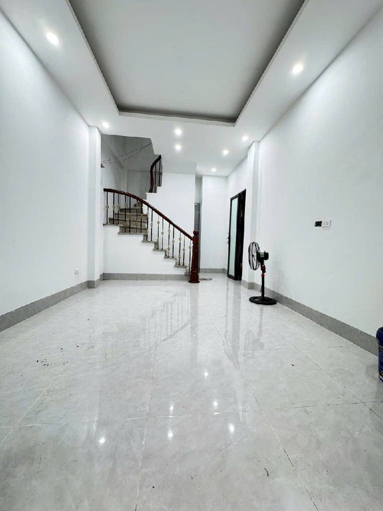 Bán nhà Bạch Mai - 24m2 5 tầng - mặt tiền 3.7m - lô góc thoáng sáng - giá 7,3 tỷ
