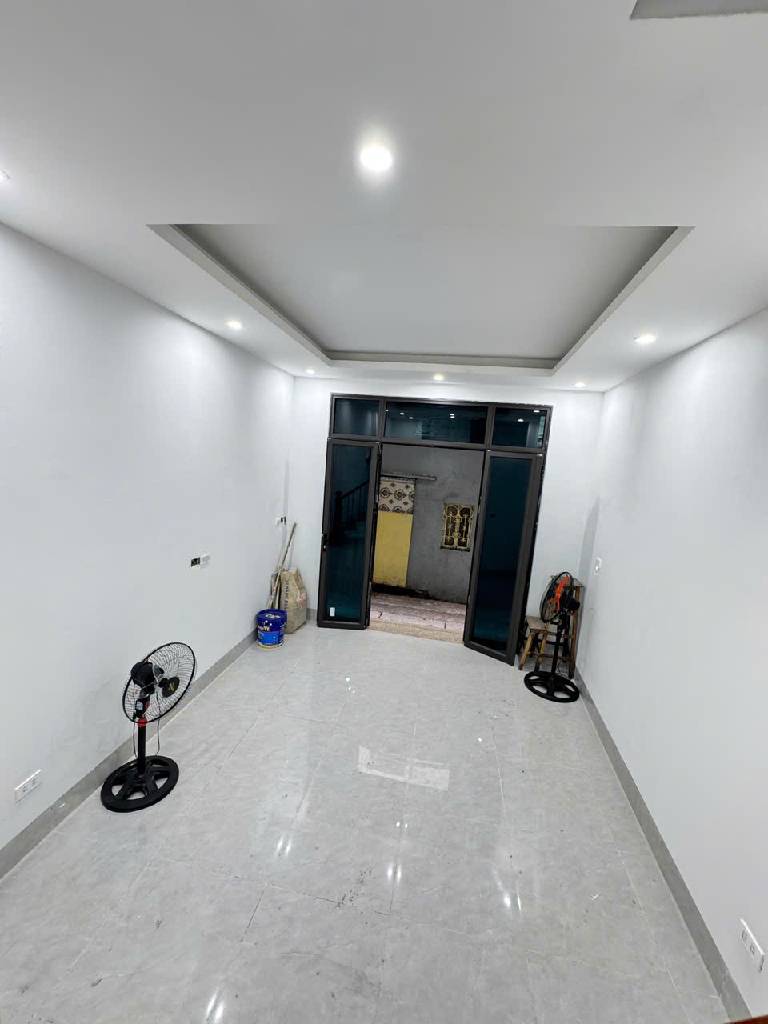 Bán nhà Bạch Mai - 24m2 5 tầng - mặt tiền 3.7m - lô góc thoáng sáng - giá 7,3 tỷ