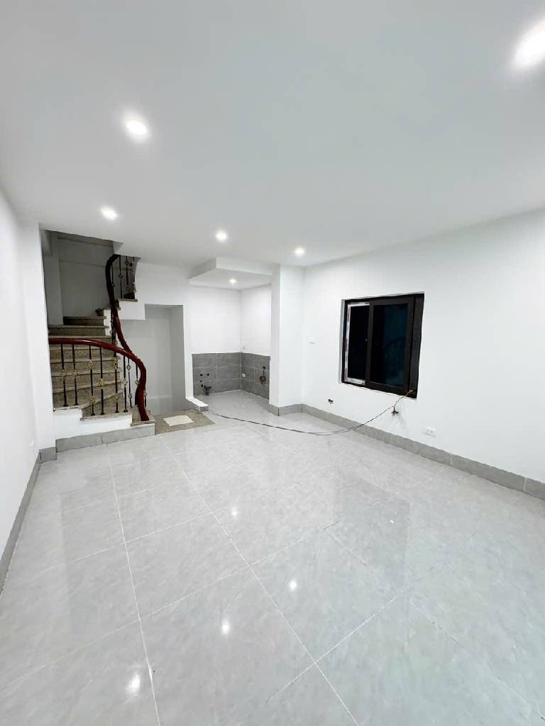 Bán nhà Bạch Mai - 24m2 5 tầng - mặt tiền 3.7m - lô góc thoáng sáng - giá 7,3 tỷ