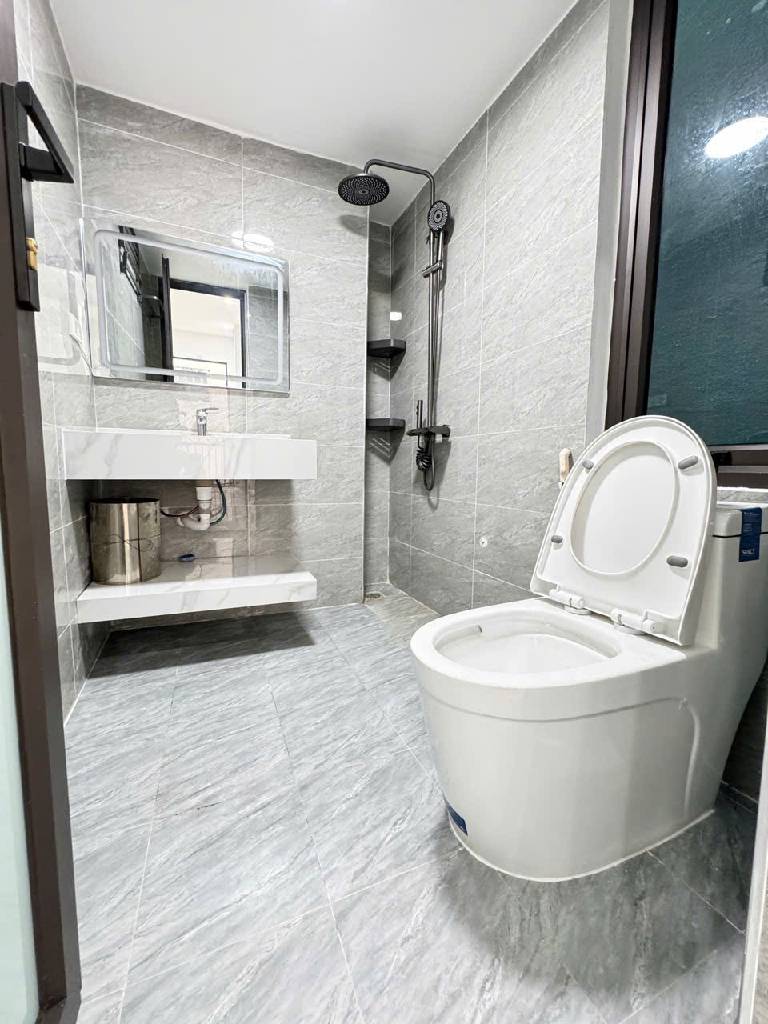Bán nhà Bạch Mai - 24m2 5 tầng - mặt tiền 3.7m - lô góc thoáng sáng - giá 7,3 tỷ