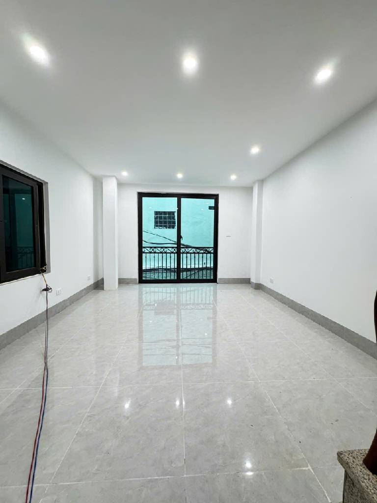 Bán nhà Bạch Mai - 24m2 5 tầng - mặt tiền 3.7m - lô góc thoáng sáng - giá 7,3 tỷ
