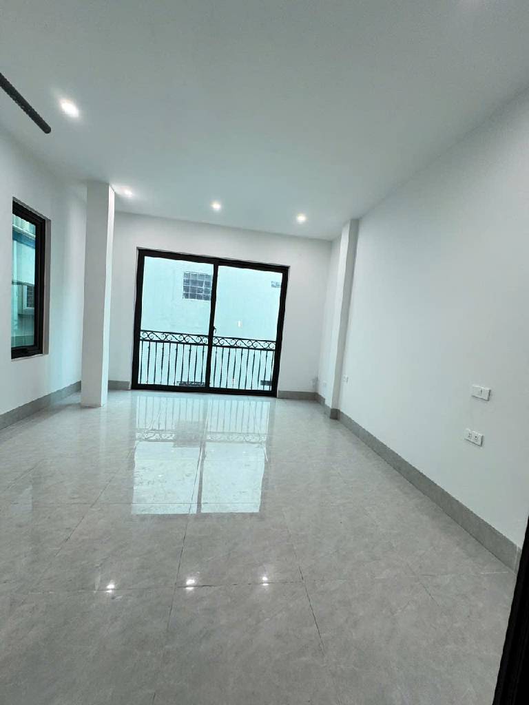 Bán nhà Bạch Mai - 24m2 5 tầng - mặt tiền 3.7m - lô góc thoáng sáng - giá 7,3 tỷ
