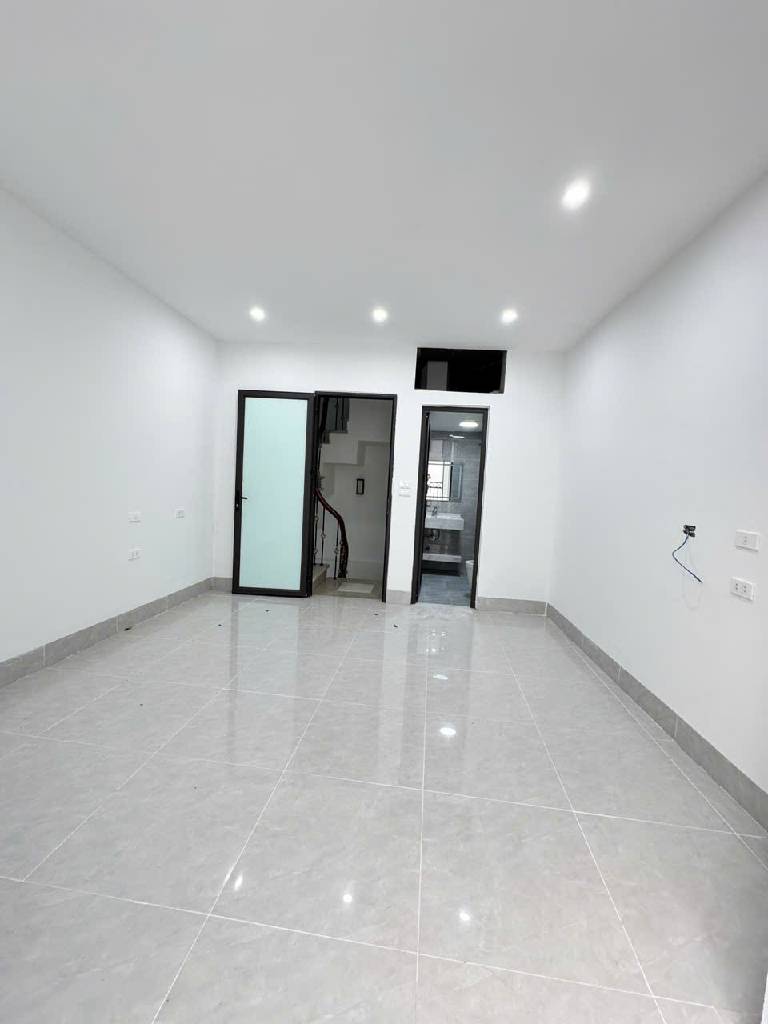 Bán nhà Bạch Mai - 24m2 5 tầng - mặt tiền 3.7m - lô góc thoáng sáng - giá 7,3 tỷ