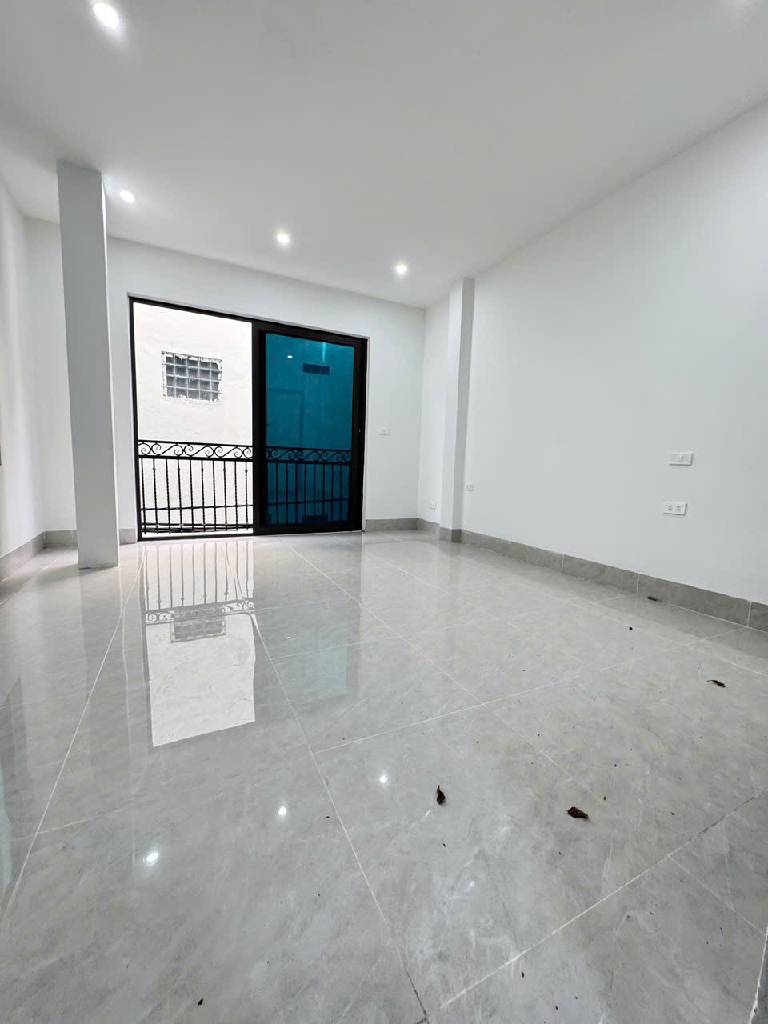 Bán nhà Bạch Mai - 24m2 5 tầng - mặt tiền 3.7m - lô góc thoáng sáng - giá 7,3 tỷ