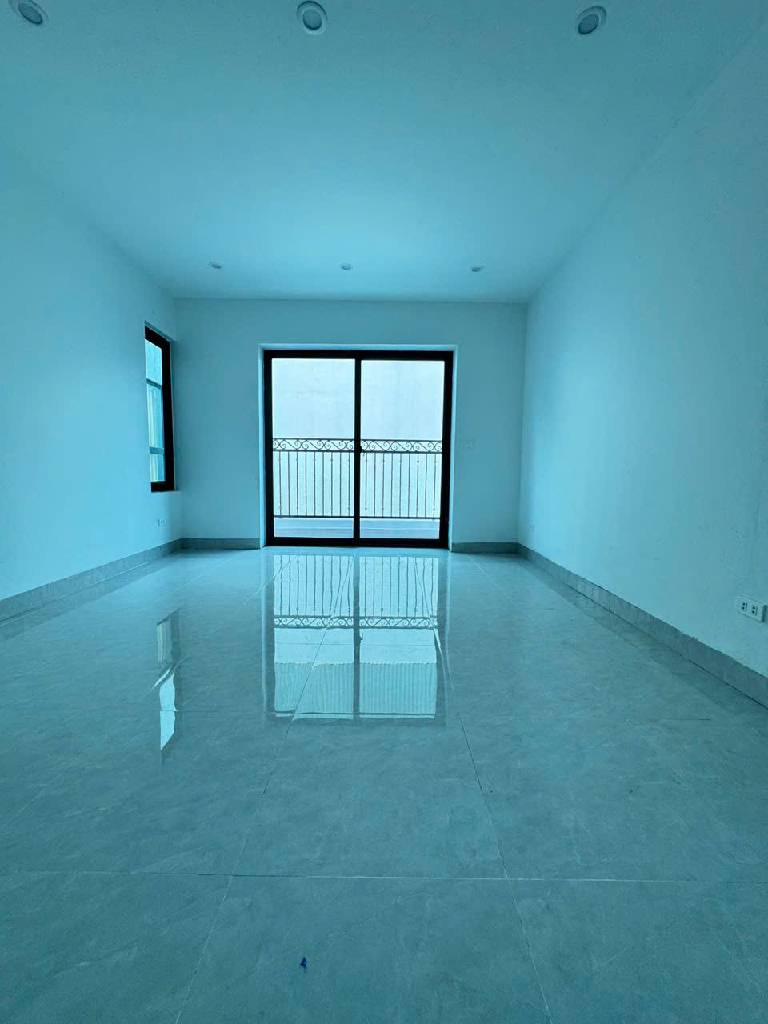 Bán nhà Bạch Mai - 24m2 5 tầng - mặt tiền 3.7m - lô góc thoáng sáng - giá 7,3 tỷ