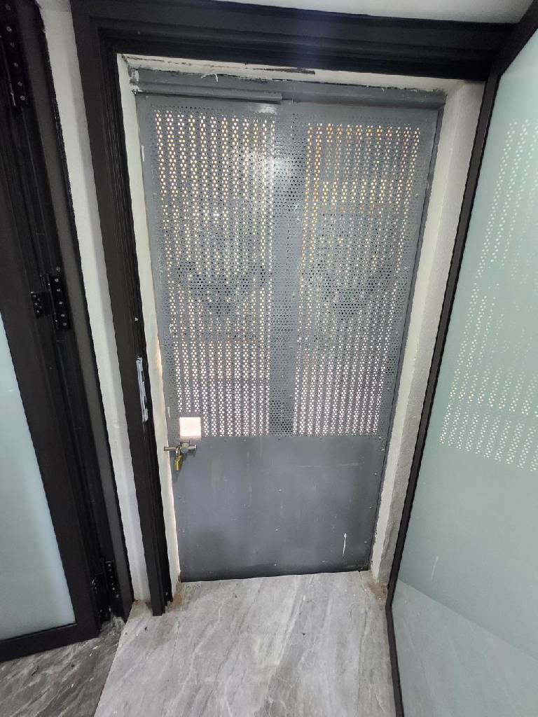 Bán nhà Tập thể Phương Mai - diện tích 68m2 1 tầng - Ô TÔ TRÁNH - giá 6,4 tỷ