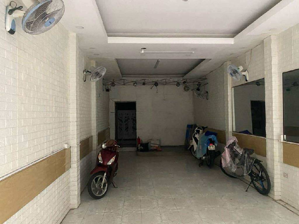 Bán nhà Minh Khai - diện tích 70.3m2 4 tầng - ô tô ra vào thuận tiện - giá 21,5 tỷ