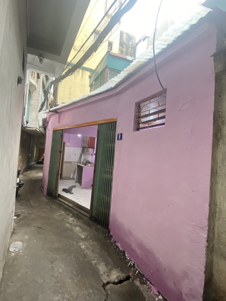 Bán nhà Thanh Nhàn - diện tích 19m2 1 tầng - Mặt ngõ thông tung tóe - giá 2 tỷ