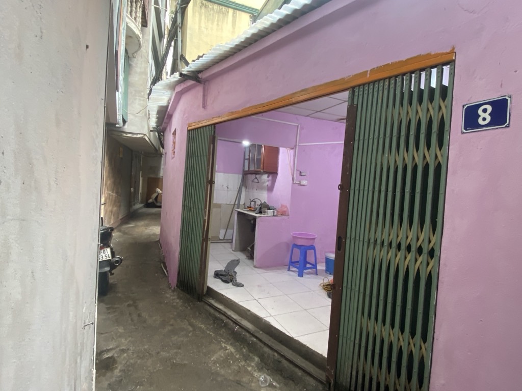 Bán nhà Thanh Nhàn - diện tích 19m2 1 tầng - Mặt ngõ thông tung tóe - giá 2 tỷ