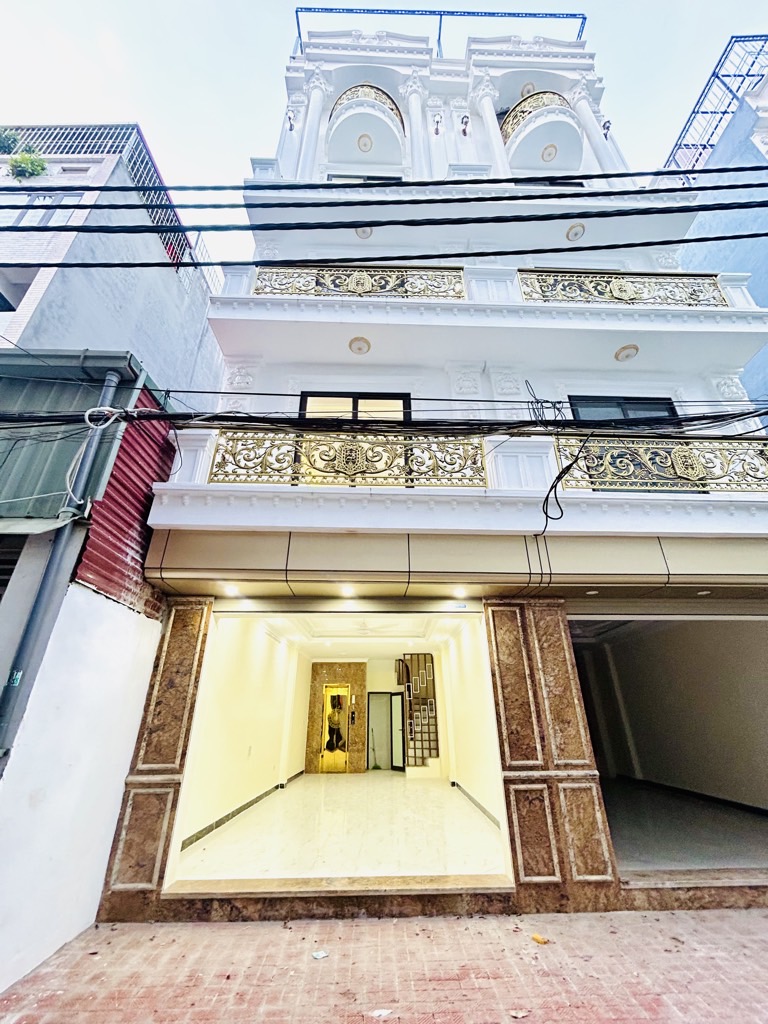 Bán nhà Thanh Lân - diện tích 45m2 6 tầng - Gara ô tô, thang máy - giá 12,9 tỷ