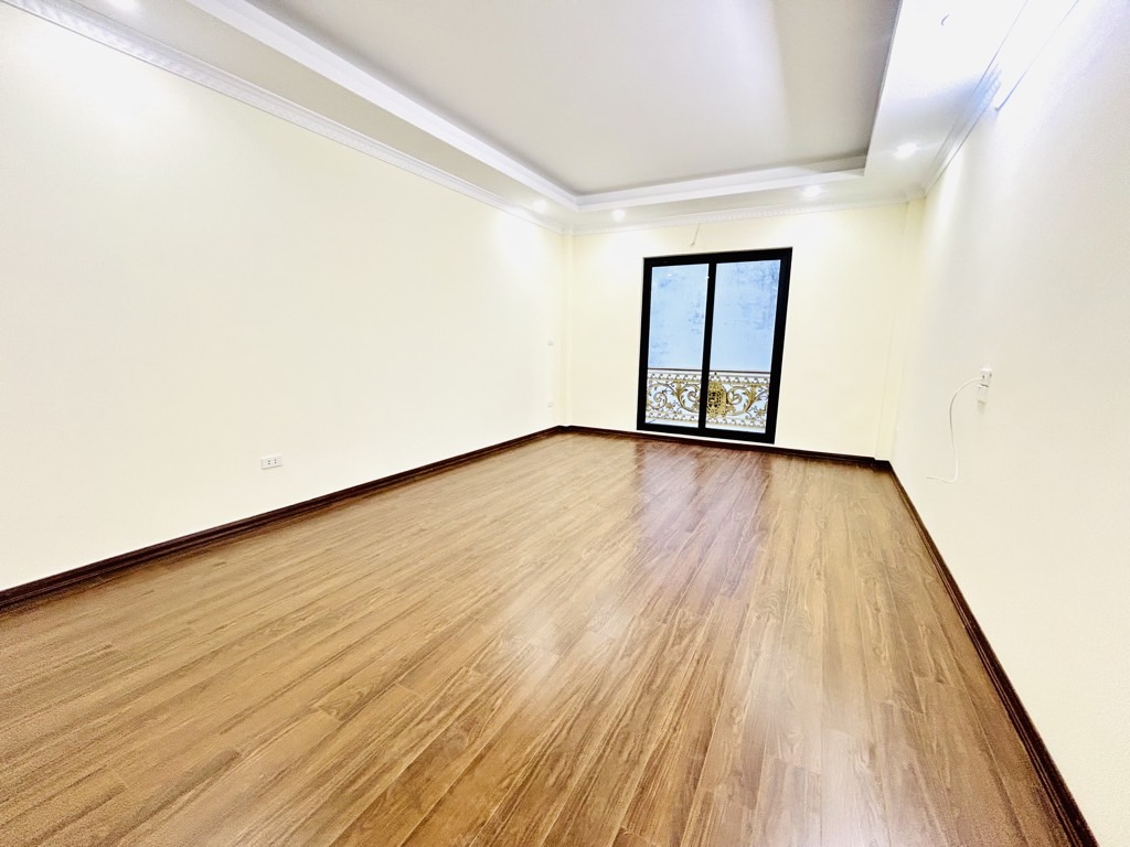 Bán nhà Thanh Lân - diện tích 45m2 6 tầng - Gara ô tô, thang máy - giá 12,9 tỷ