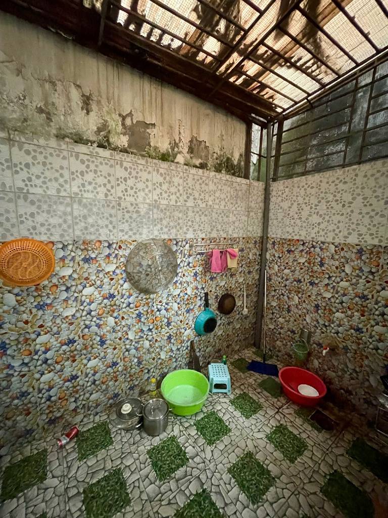 Bán nhà Quan Nhân - diện tích 76m2 3 tầng - Ngõ nông trước nhà rộng thoáng - giá 13,2 tỷ