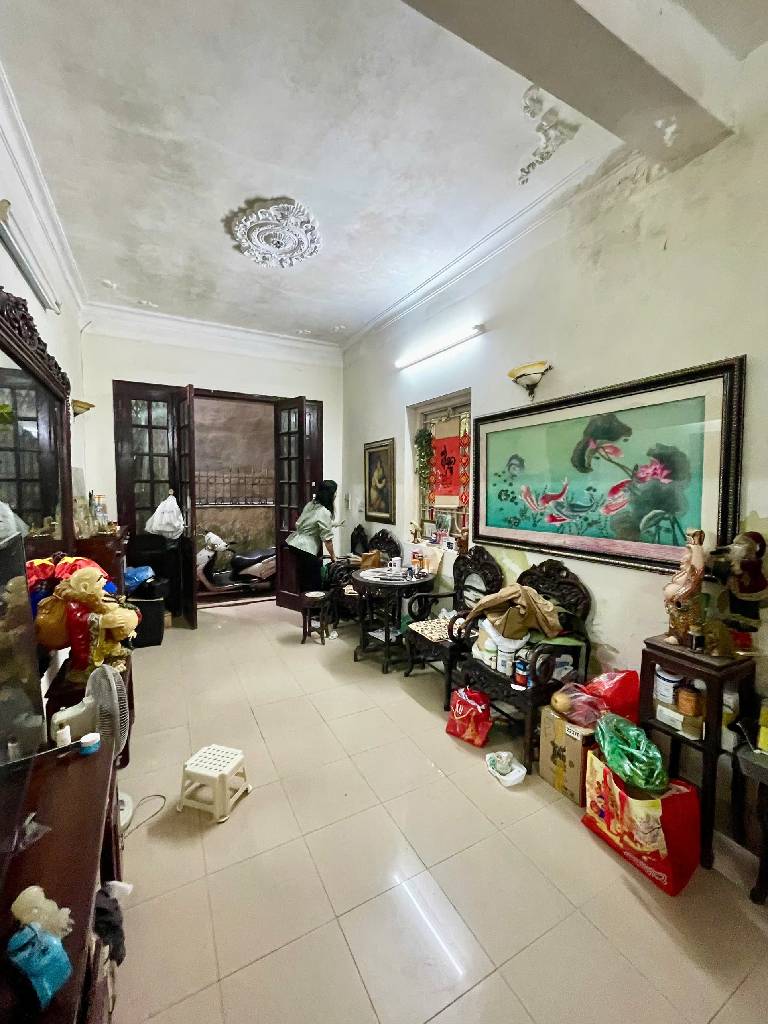 Bán nhà Quan Nhân - diện tích 76m2 3 tầng - Ngõ nông trước nhà rộng thoáng - giá 13,2 tỷ