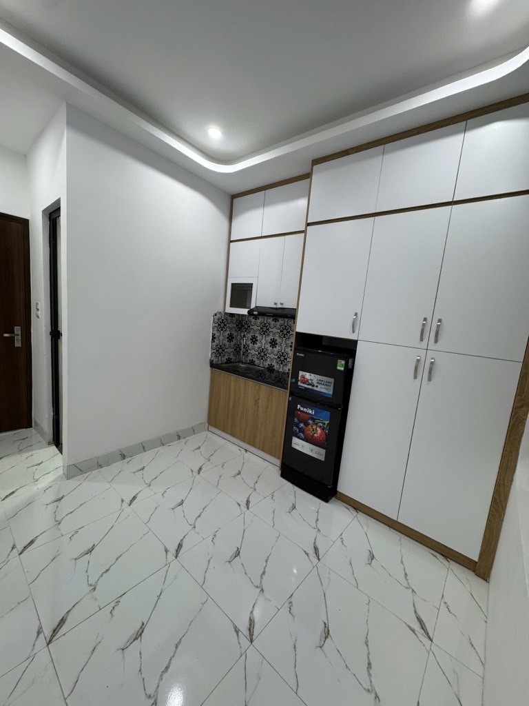 Bán nhà Mạc Thị Bưởi - diện tích 49m2 5 tầng - Ngõ đẹp 3 gác vào tận nhà - giá 14,5 tỷ