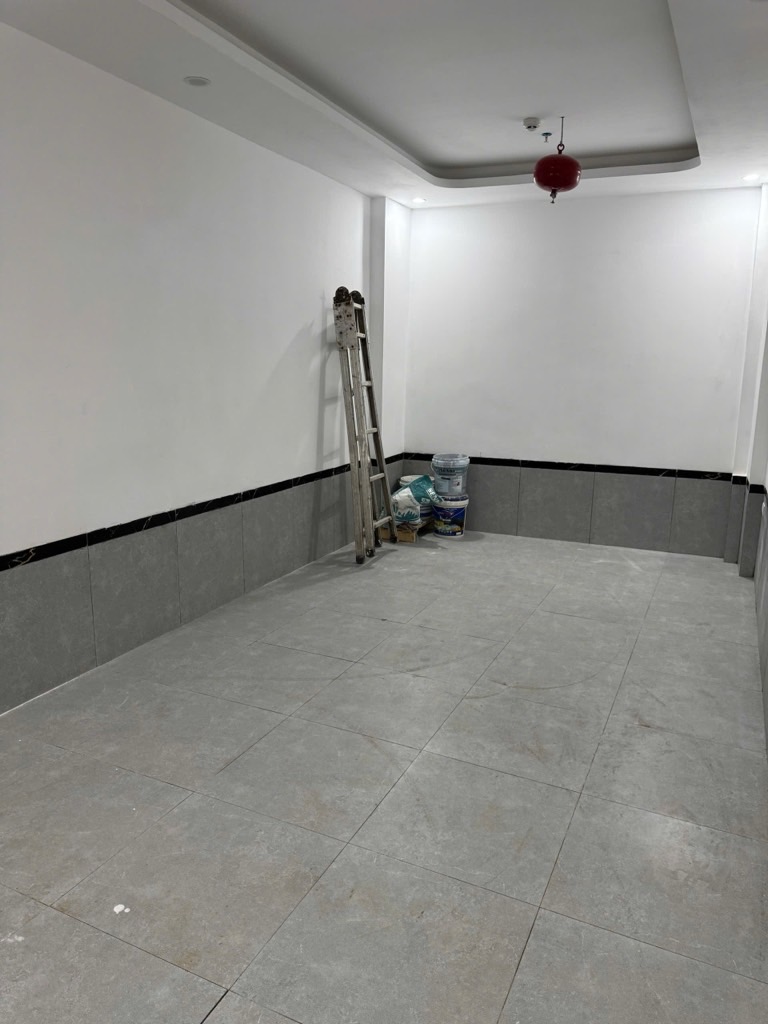 Bán nhà Mạc Thị Bưởi - diện tích 49m2 5 tầng - Ngõ đẹp 3 gác vào tận nhà - giá 14,5 tỷ