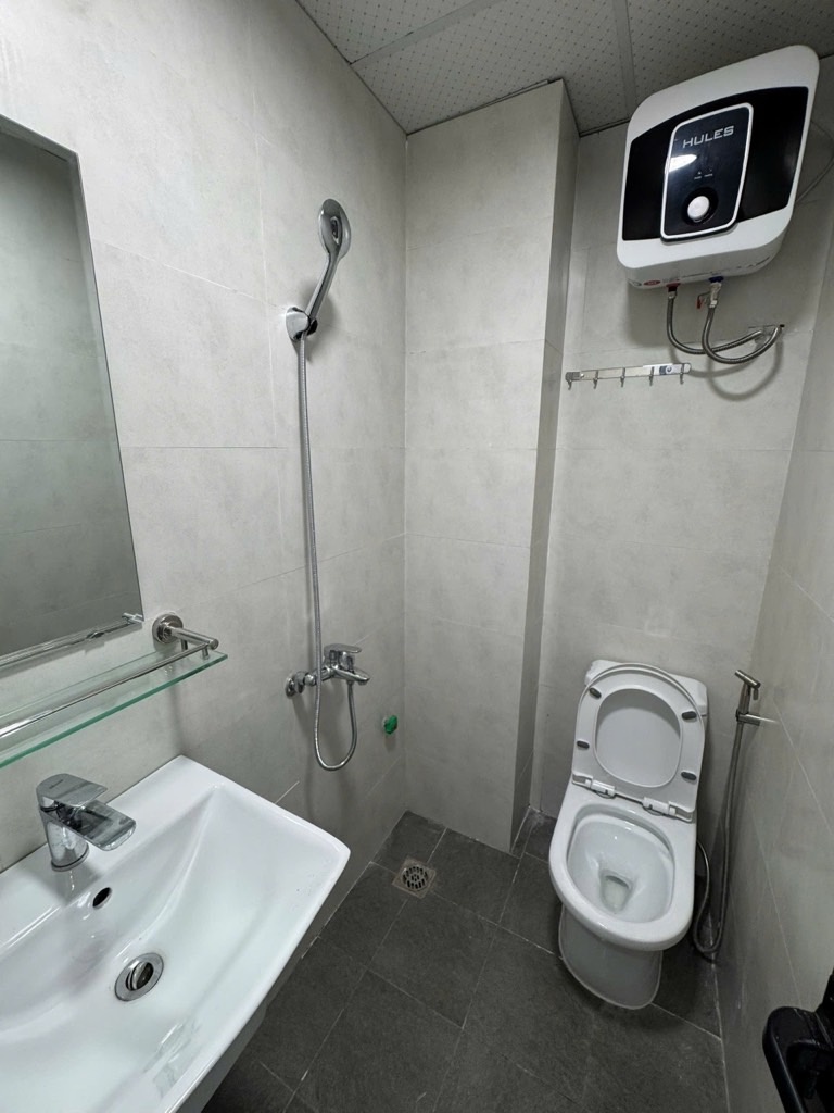 Bán nhà Mạc Thị Bưởi - diện tích 49m2 5 tầng - Ngõ đẹp 3 gác vào tận nhà - giá 14,5 tỷ