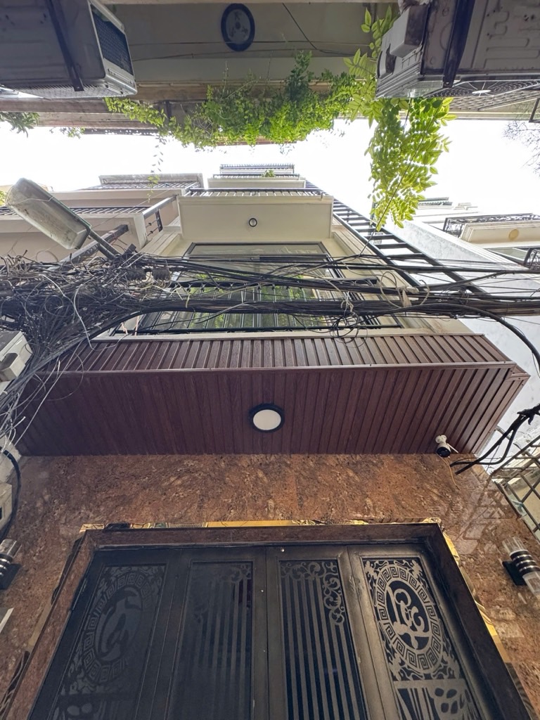 Bán nhà Mạc Thị Bưởi - diện tích 49m2 5 tầng - Ngõ đẹp 3 gác vào tận nhà - giá 14,5 tỷ