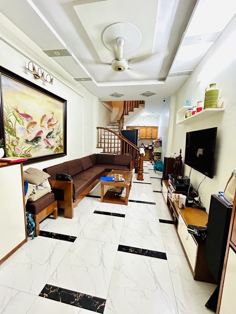 Bán nhà Ngũ Nhạc - diện tích 31.5m2 4 tầng - Ô TÔ ĐỖ CỔNG - giá 7,7 tỷ