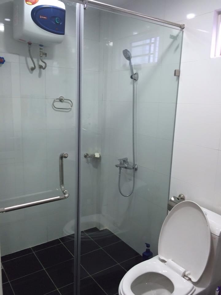 Bán nhà Ngũ Nhạc - diện tích 31.5m2 4 tầng - Ô TÔ ĐỖ CỔNG - giá 7,7 tỷ