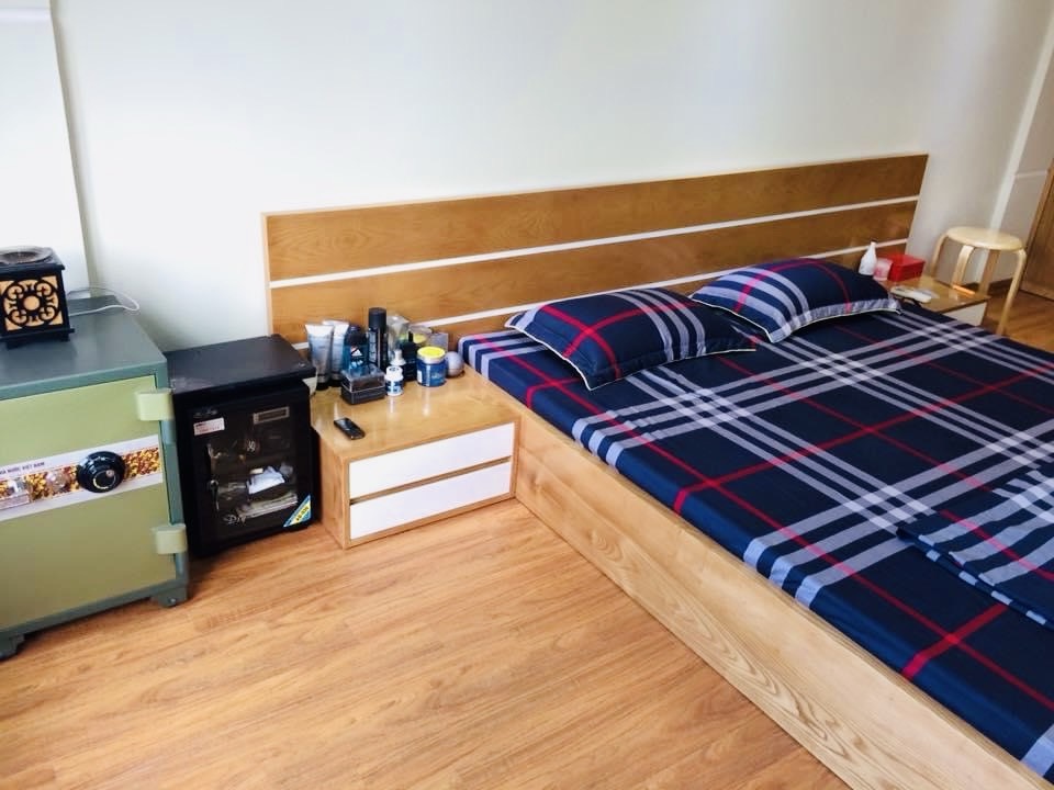 Bán nhà Ngũ Nhạc - diện tích 31.5m2 4 tầng - Ô TÔ ĐỖ CỔNG - giá 7,7 tỷ