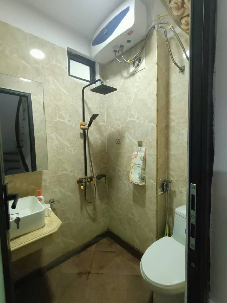 Bán nhà Minh Khai - 30m2 5 tầng - mặt tiền rộng - giá 7.3 tỷ