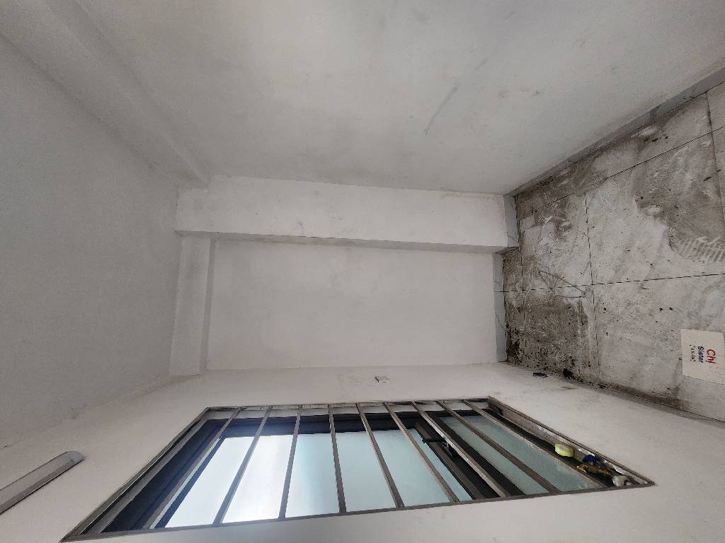 Bán nhà Nguyễn Khoái - diện tích 30m2 5 tầng - ô tô đỗ cửa - giá 6,35 tỷ