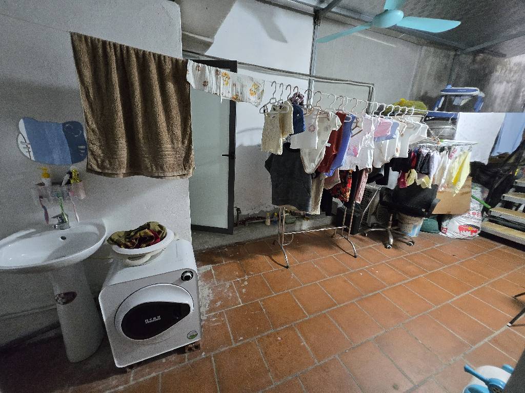 Bán nhà Đê Trần Khát Chân - diện tích 80m2 2 tầng - Đất đẹp tặng nhà 2.5 tầng - giá 14,49 tỷ