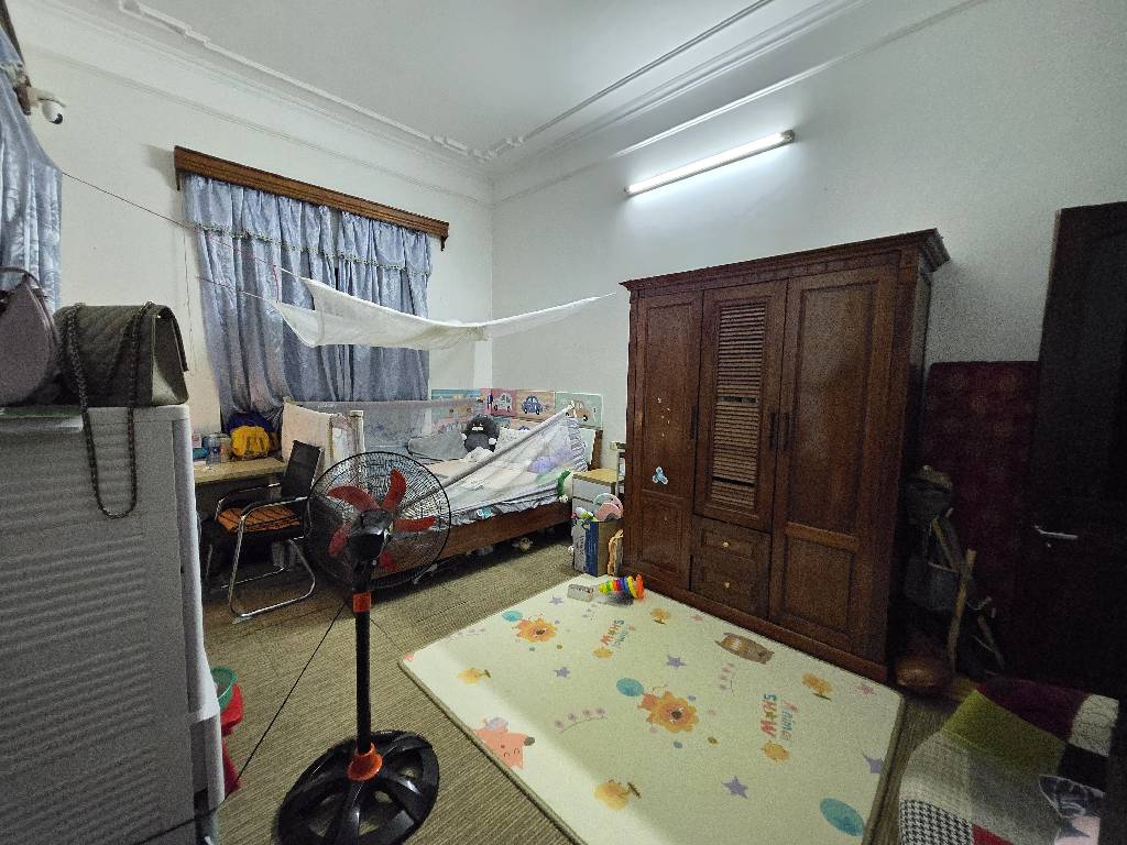 Bán nhà Đê Trần Khát Chân - diện tích 80m2 2 tầng - Đất đẹp tặng nhà 2.5 tầng - giá 14,49 tỷ