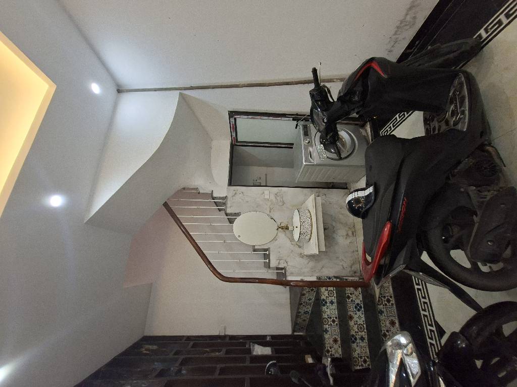 Bán nhà Phố chợ Khâm Thiên - diện tích 35m2 4 tầng - LÔ GÓC - DÂN XÂY - TẦM TIỀN BAY NHANH - giá 7,9 tỷ