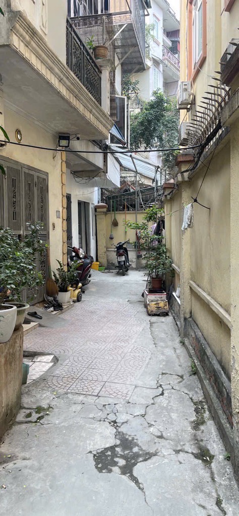 Bán nhà Giải Phóng - diện tích 31m2 3 tầng - HÀNG HIẾM - BAY NHANH - giá 7,5 tỷ