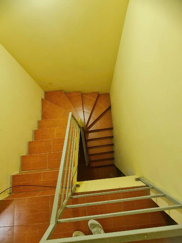 Bán nhà Khương Trung - diện tích 36,4m2 5 tầng - gần ô tô - giá 9,8 tỷ