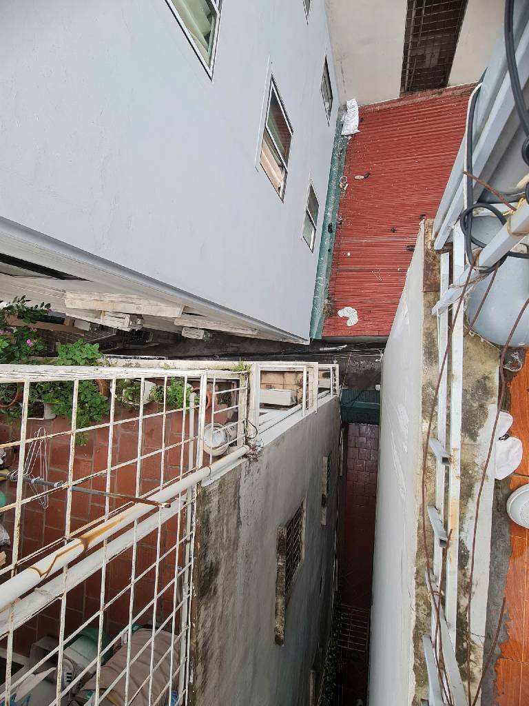 Bán nhà Khương Trung - diện tích 36,4m2 5 tầng - gần ô tô - giá 9,8 tỷ