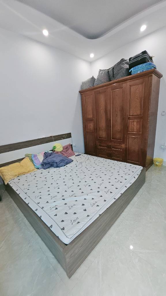 Bán nhà Định Công Hạ - diện tích 47m2 2 tầng - Nhà đẹp hiếm có - giá 3,35 tỷ