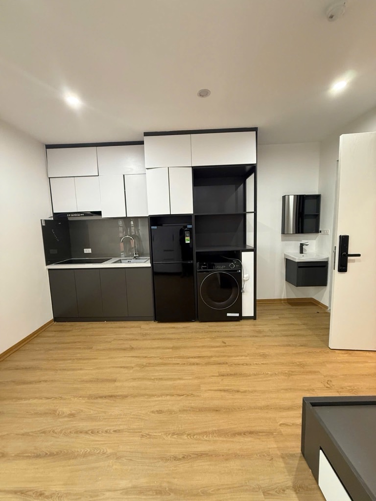 Bán nhà Đê La Thành - diện tích 57m2 6 tầng - Căn hộ dịch vụ thang máy - giá 12,9 tỷ