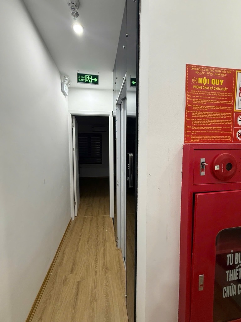 Bán nhà Đê La Thành - diện tích 57m2 6 tầng - Căn hộ dịch vụ thang máy - giá 12,9 tỷ