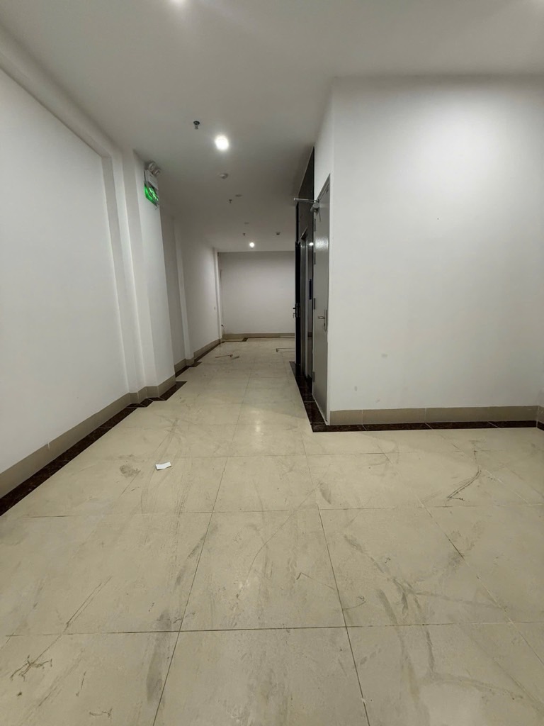 Bán nhà Đê La Thành - diện tích 57m2 6 tầng - Căn hộ dịch vụ thang máy - giá 12,9 tỷ