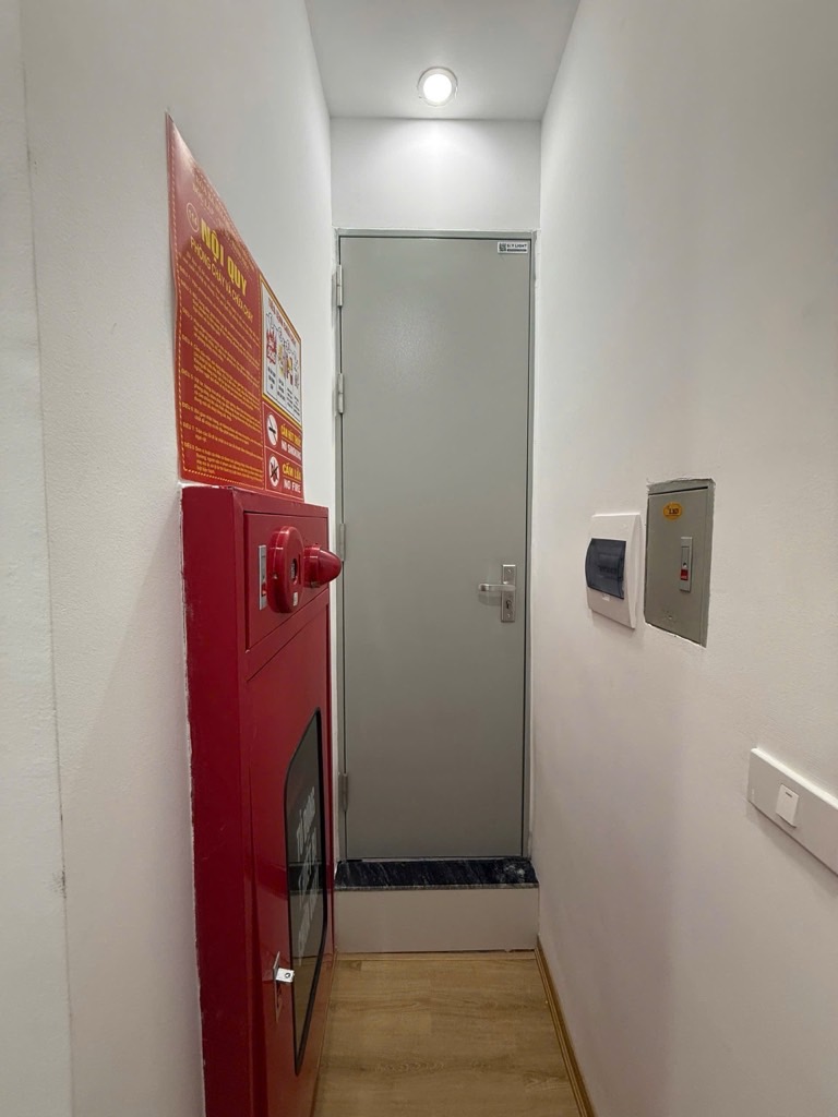 Bán nhà Đê La Thành - diện tích 57m2 6 tầng - Căn hộ dịch vụ thang máy - giá 12,9 tỷ