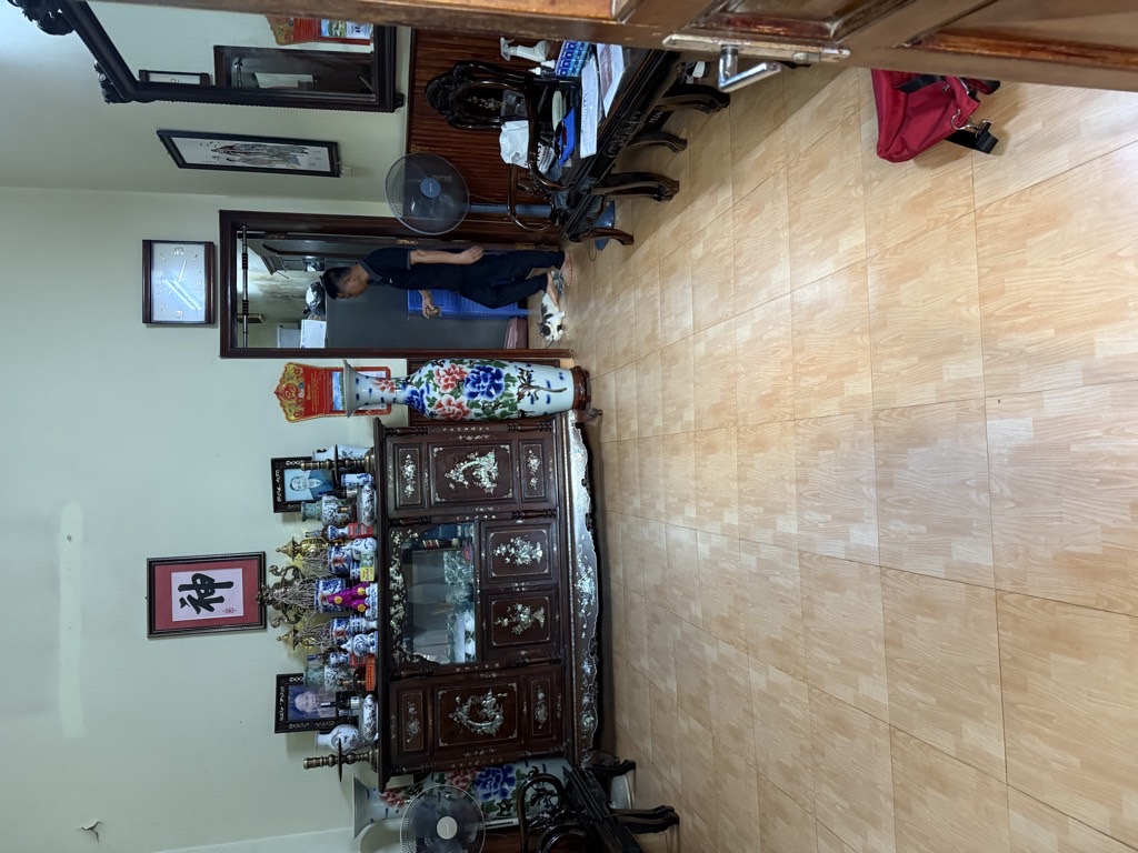 Bán nhà Pháo Đài Láng - diện tích 61m2 3 tầng - Ô tô đỗ 10m - giá 17,9 tỷ