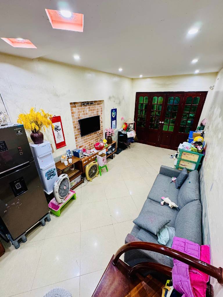 Bán nhà Linh Quang - diện tích 31m2 4 tầng - Ô tô tránh 10m - giá 8,8 tỷ