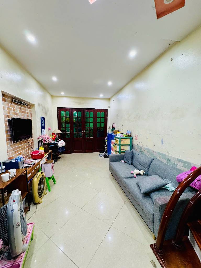 Bán nhà Linh Quang - diện tích 31m2 4 tầng - Ô tô tránh 10m - giá 8,8 tỷ