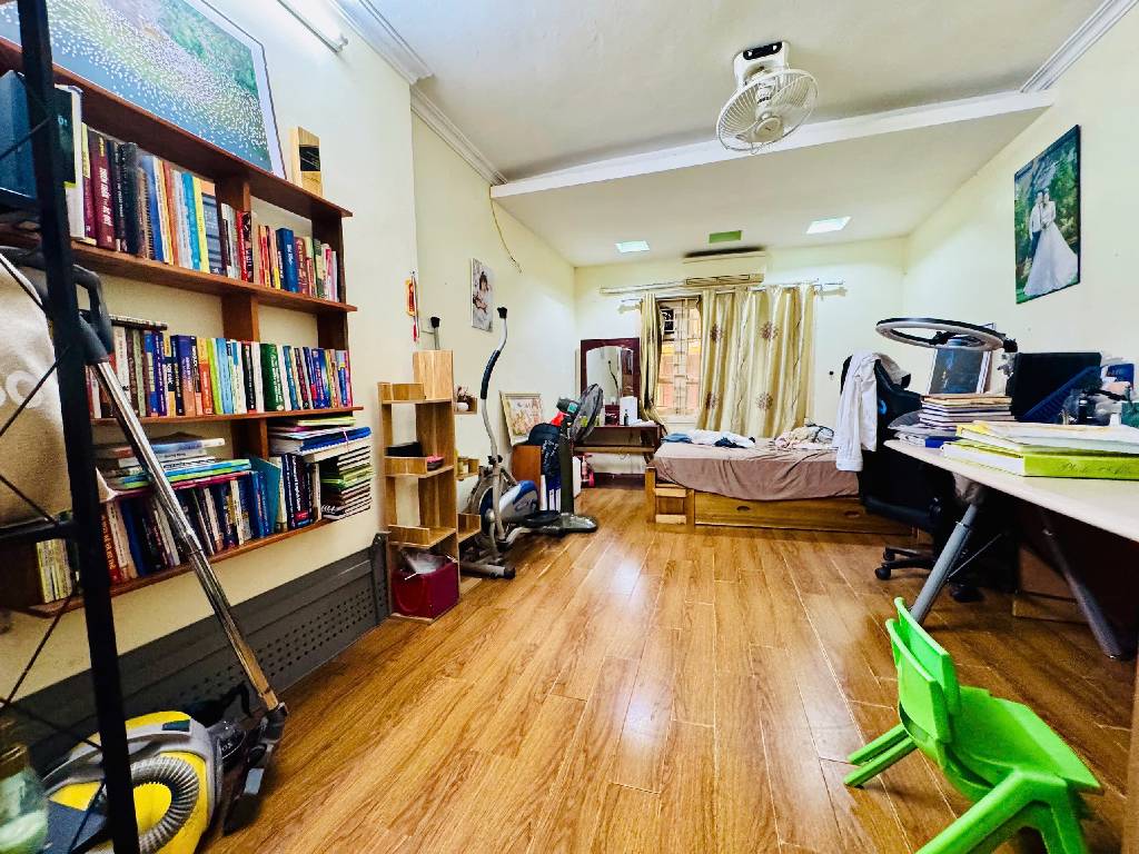 Bán nhà Linh Quang - diện tích 31m2 4 tầng - Ô tô tránh 10m - giá 8,8 tỷ