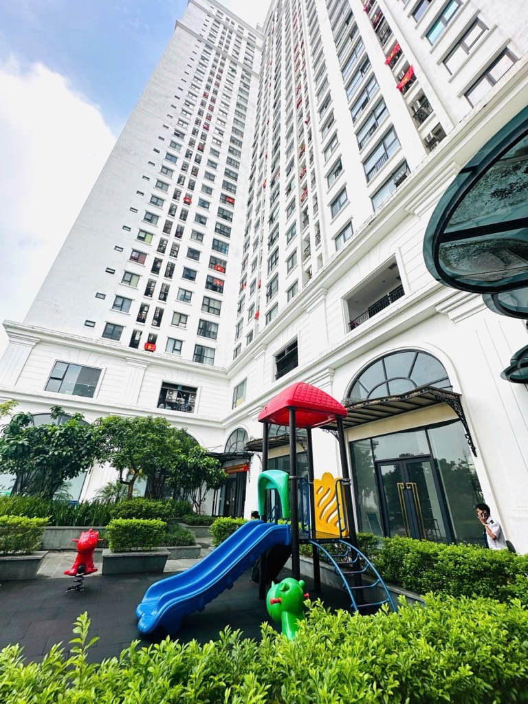 Bán nhà Đại Từ - diện tích 52.1m2 2 tầng - Cạnh sảnh căn hộ - giá 10 tỷ