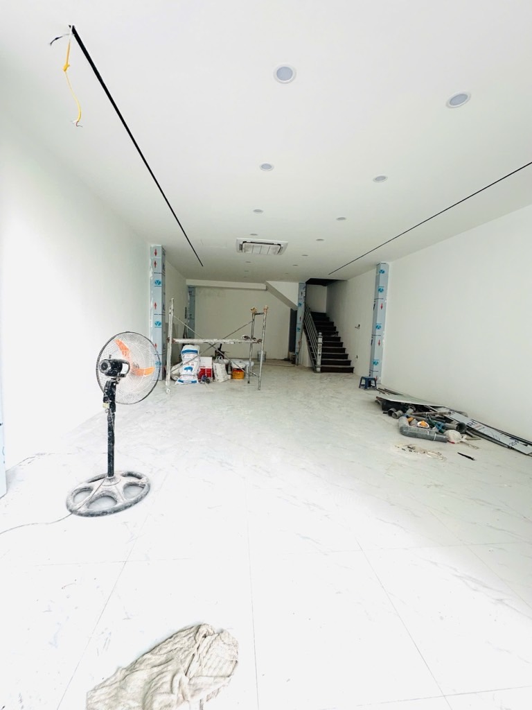 Bán nhà Đại Từ - diện tích 52.1m2 2 tầng - Cạnh sảnh căn hộ - giá 10 tỷ