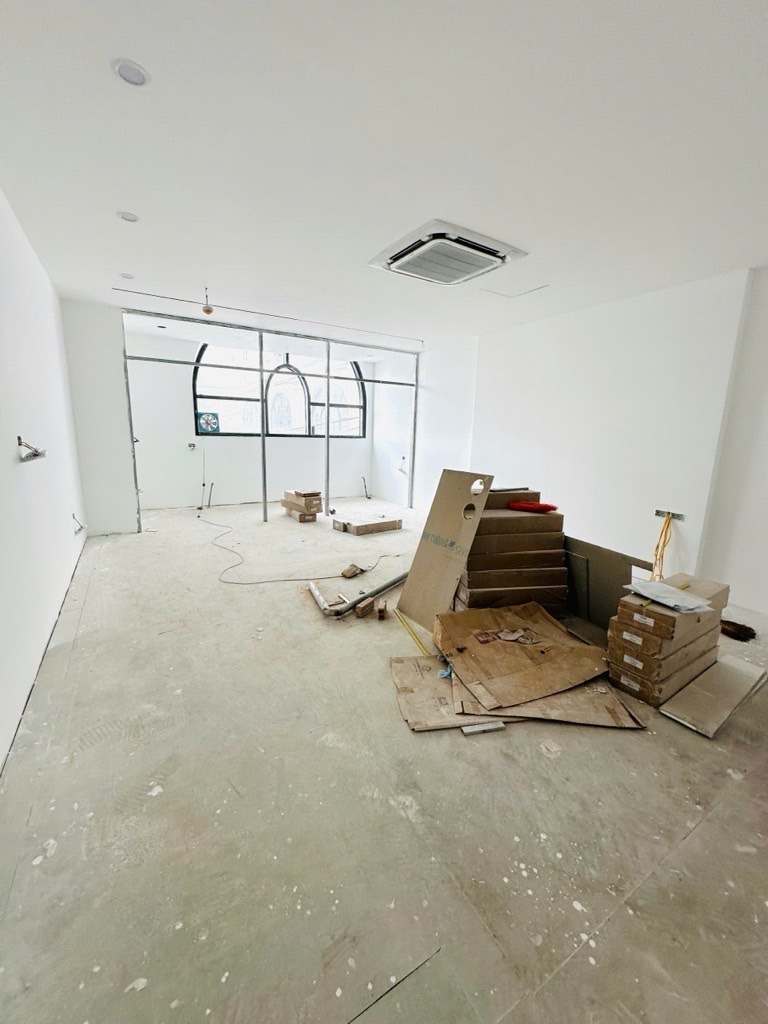 Bán nhà Đại Từ - diện tích 52.1m2 2 tầng - Cạnh sảnh căn hộ - giá 10 tỷ