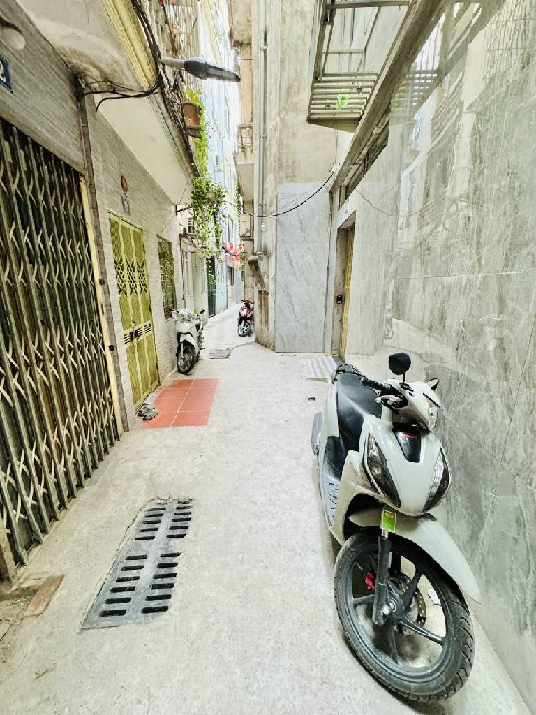 Bán nhà Lê Thanh Nghị - diện tích 38,5m2 6 tầng - Lô góc, 2 thoáng - giá 13,6 tỷ