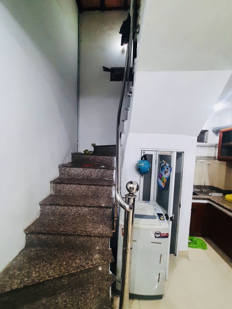 Bán nhà Lĩnh Nam - diện tích 30m2 2 tầng - Ô TÔ TẢI DỪNG, TRÁNH, ĐỖ - giá 3 tỷ