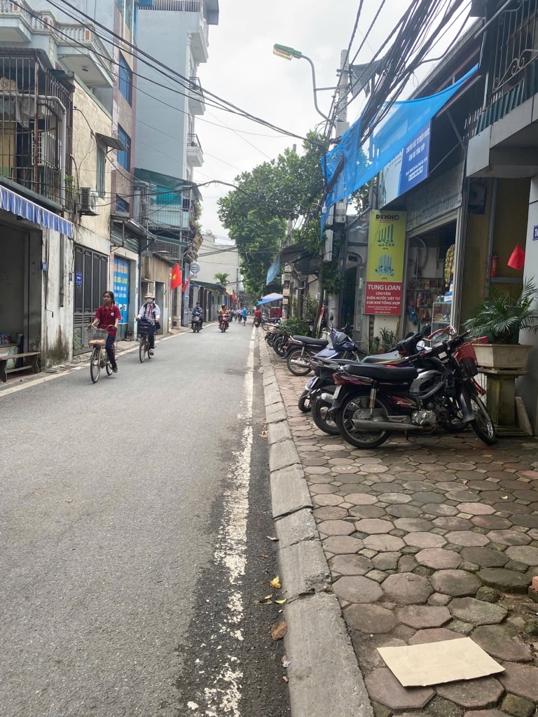 Bán nhà Lĩnh Nam - diện tích 30m2 2 tầng - Ô TÔ TẢI DỪNG, TRÁNH, ĐỖ - giá 3 tỷ